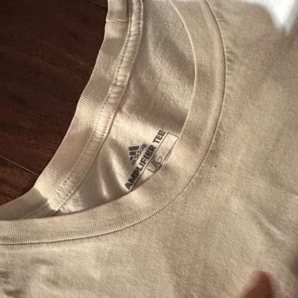 Adidas white logo t shirt - Picture 2 of 2